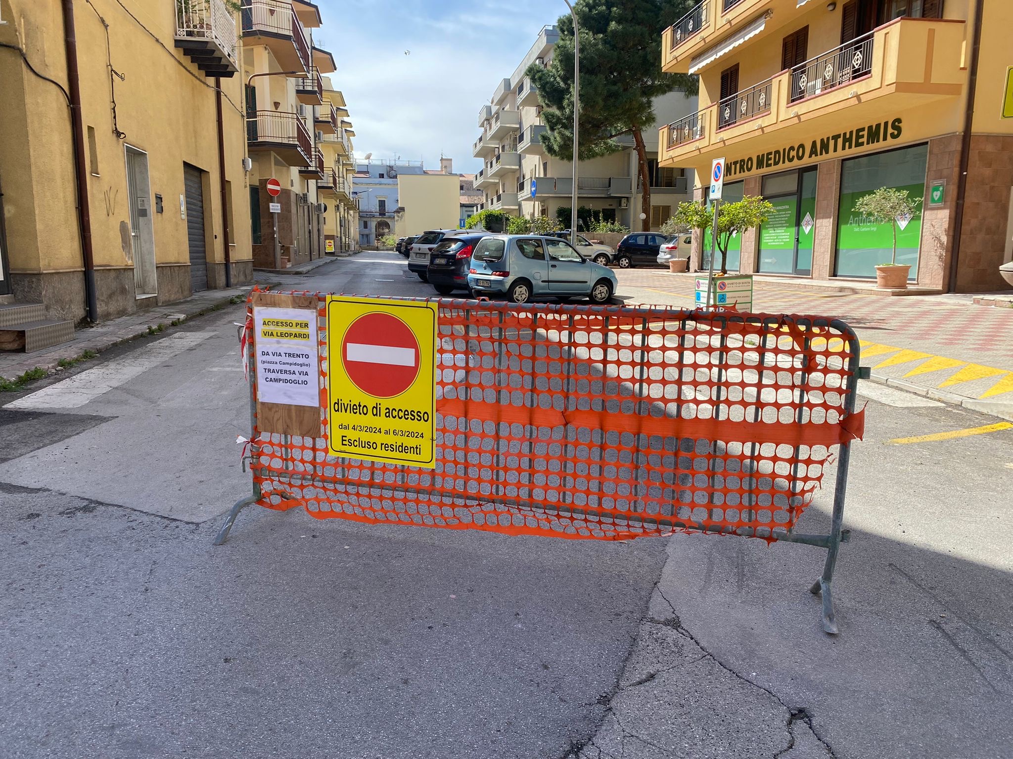 Chiuso Un Tratto Di Via Calabria Automobilisti Disorientati Nuova